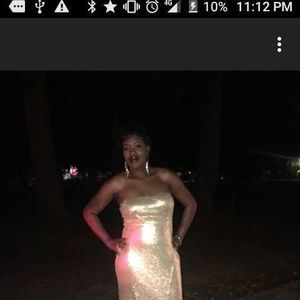 Meet your Posher, Monah